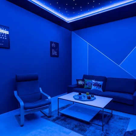 빌라 Hill, Heated Infinity Pool, Jacuzzi, Sauna, 5 En-suite Bedrooms, A Media Tugare