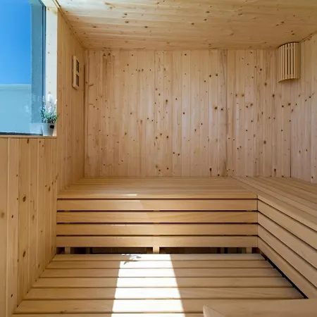 빌라 Hill, Heated Infinity Pool, Jacuzzi, Sauna, 5 En-suite Bedrooms, A Media Tugare